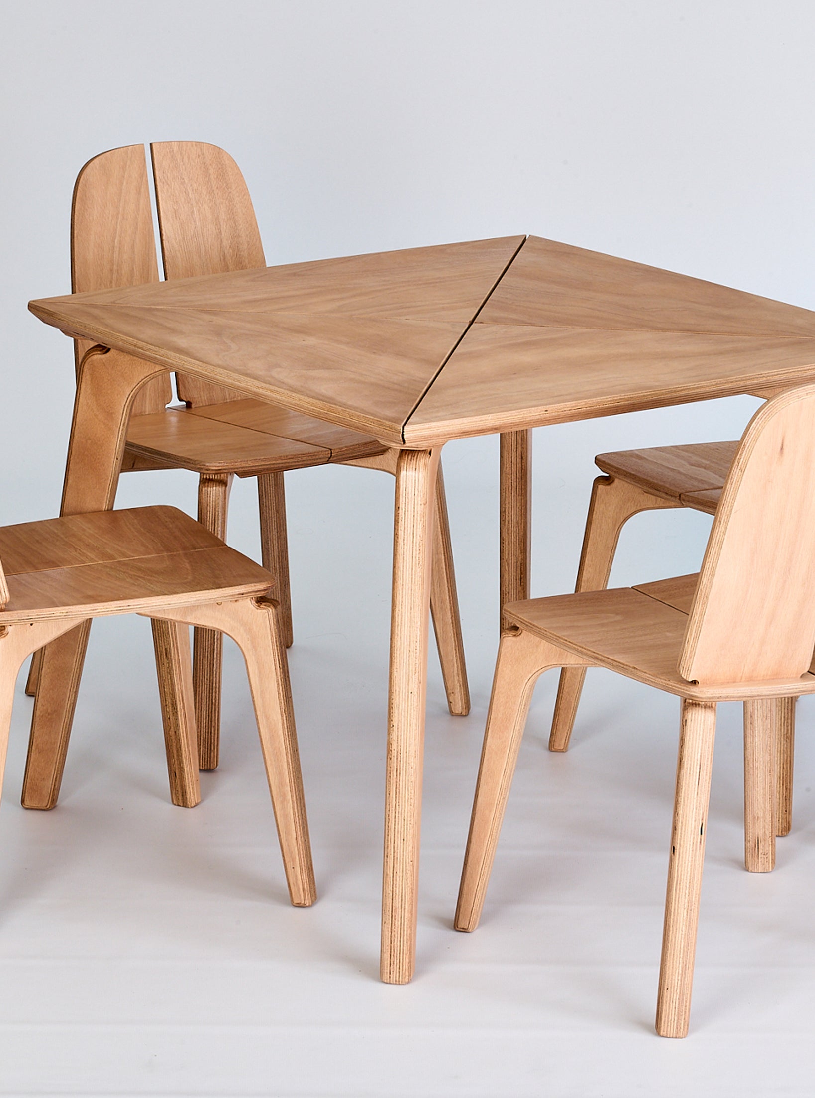 Bawa Cafe Table