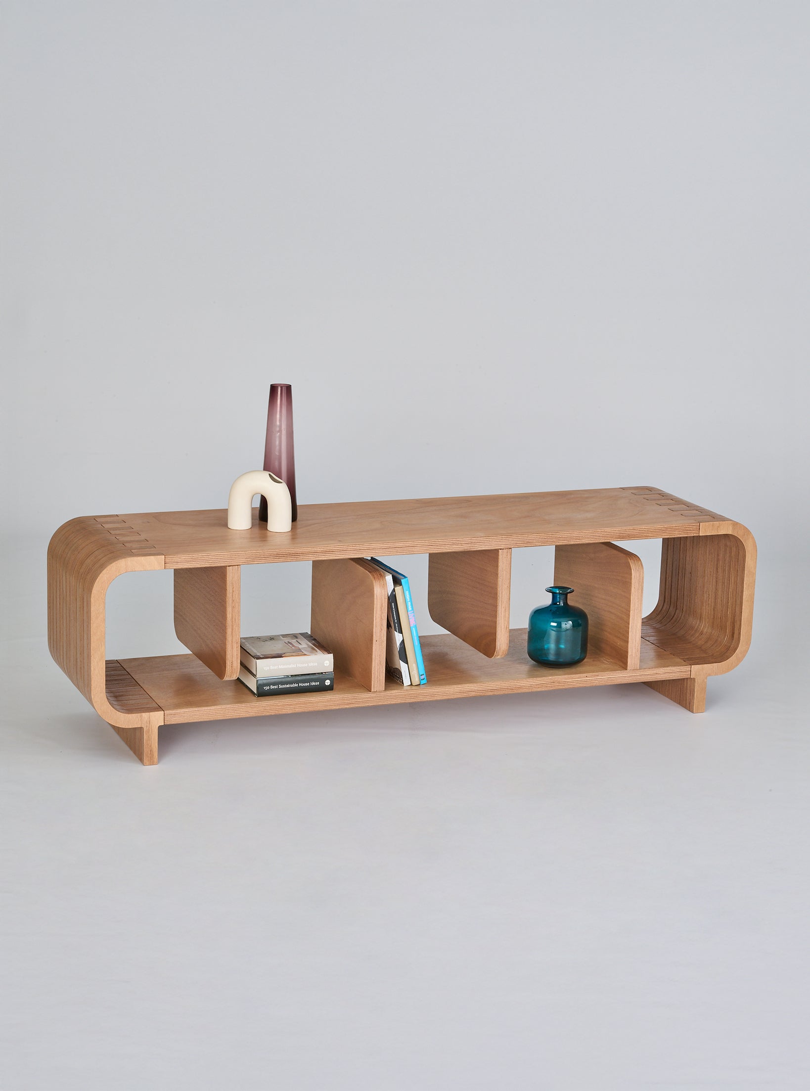 Shallal Display & Media Unit