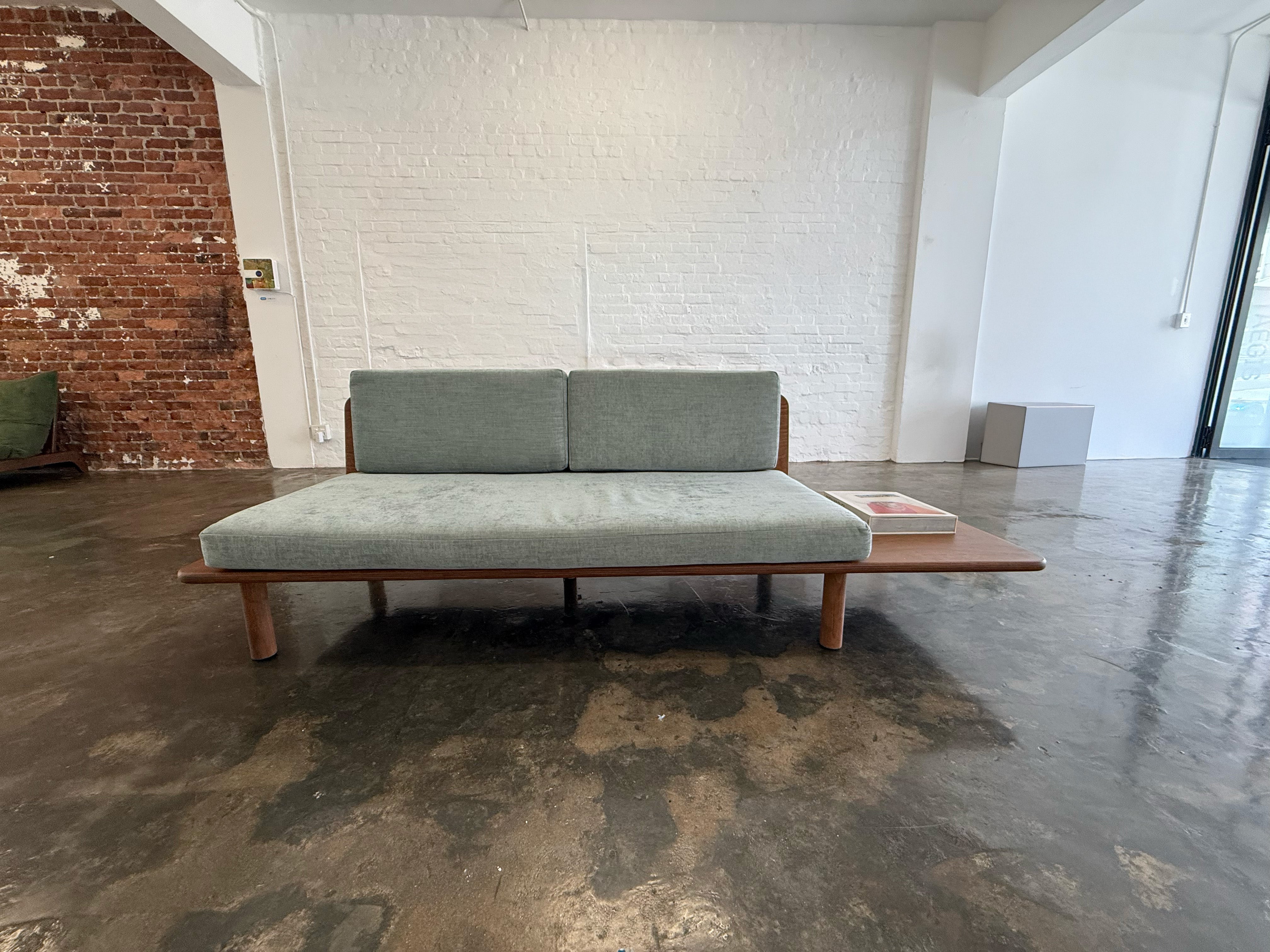 Sisi Couch